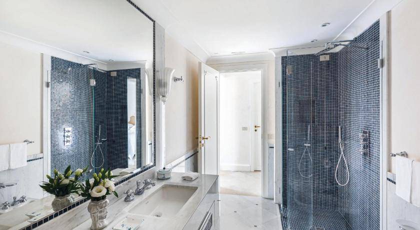 Photo of Bathroom in Mazzaro
