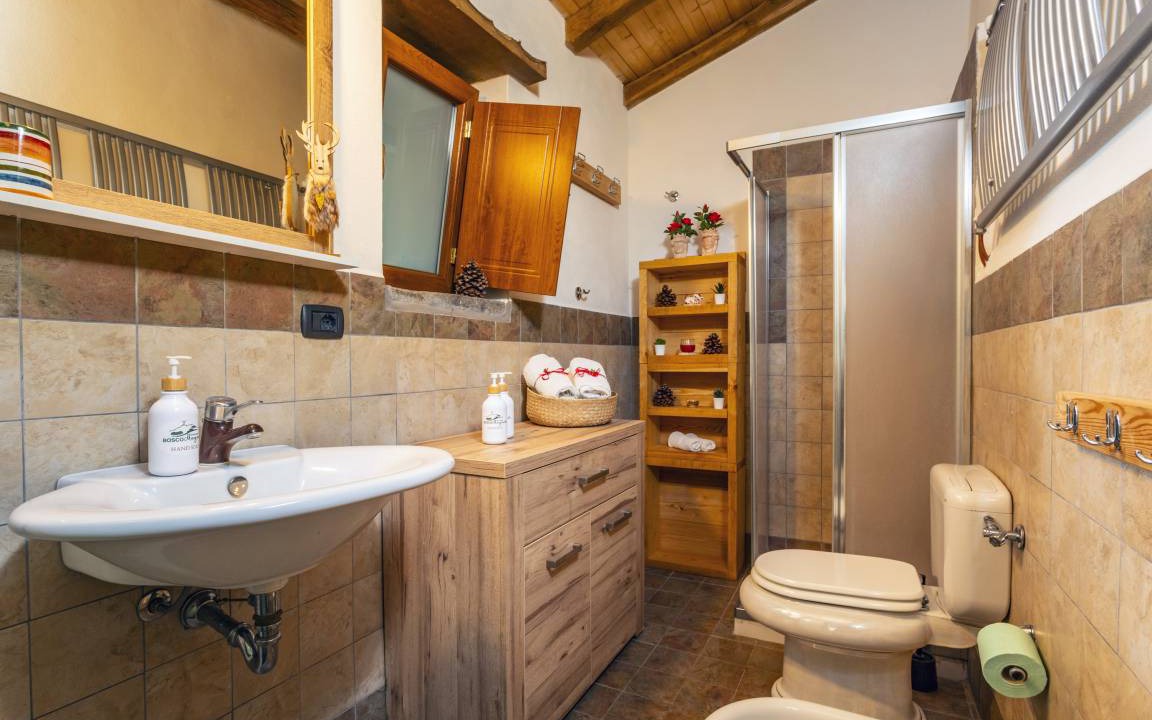 Photo of Bathroom in Linguaglossa