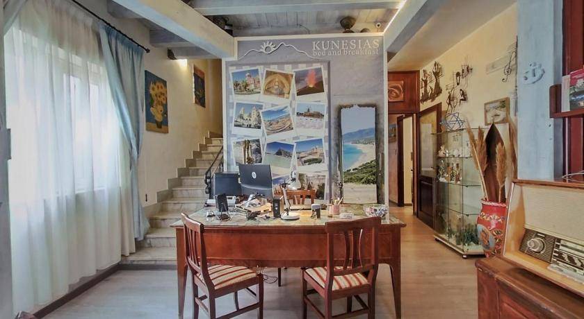 Photo of Others in Cinisi