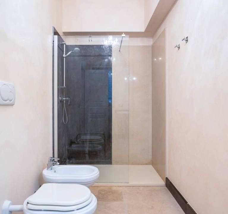 Photo of Bathroom in Caucana-finaiti-casuzze-finaiti Nord