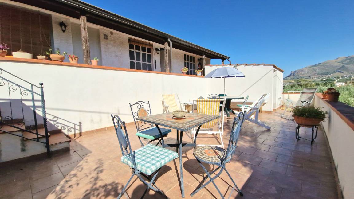 Photo of Patio Balcony in Scopello