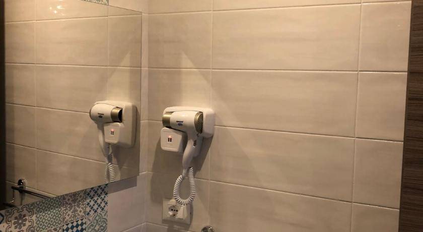 Photo of Bathroom in Patti