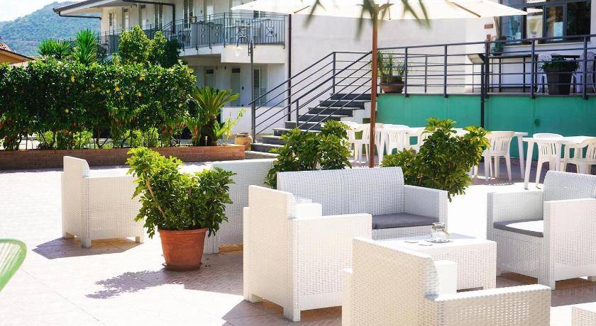 Photo of Patio Balcony in Patti