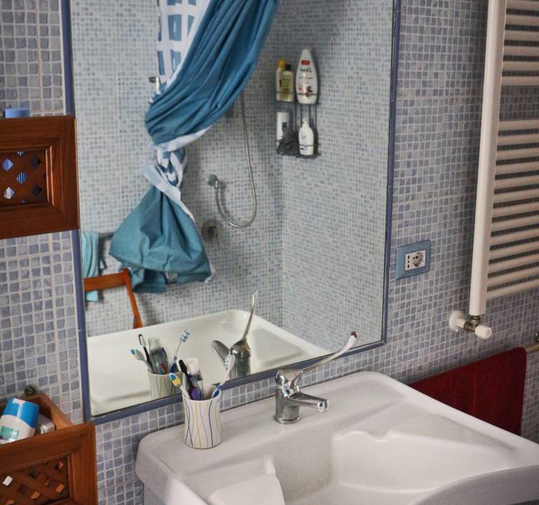 Photo of Bathroom in Catania City Centre
