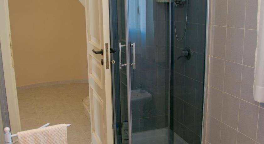 Photo of Bathroom in Arenella