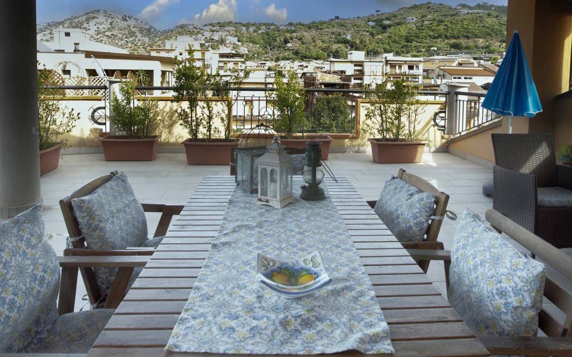 Photo of Patio Balcony in Brolo