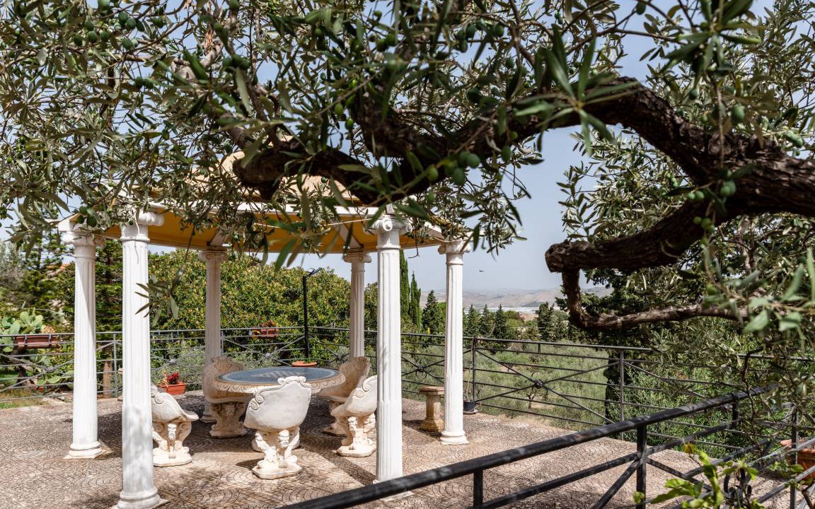 Photo of Others in Licata