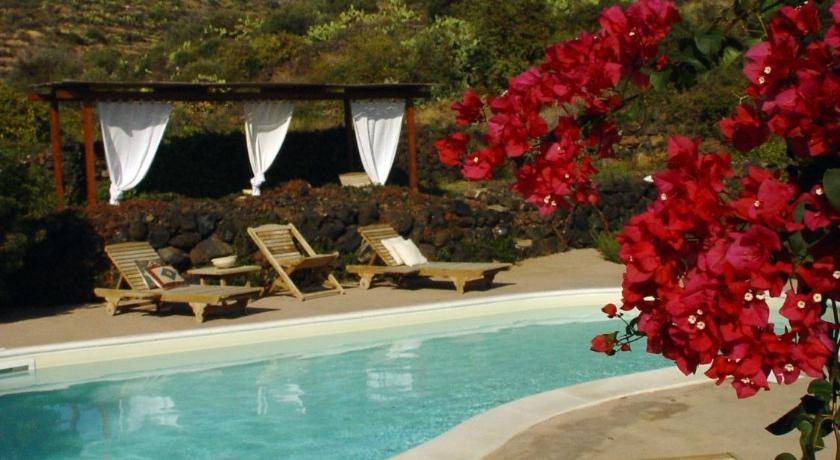 Photo of Others in Pantelleria