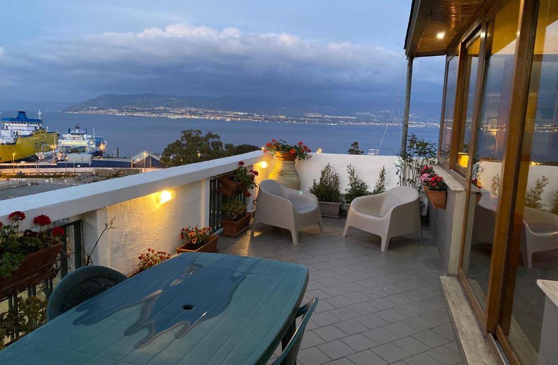 Photo of Patio Balcony in Province of Messina
