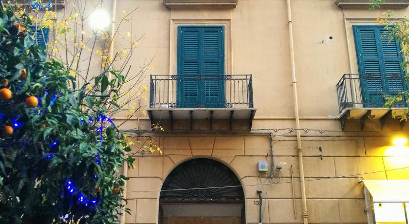 Photo of Others in Ruggero Settimo
