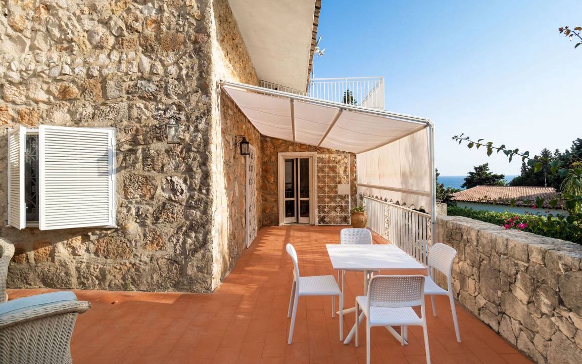 Photo of Patio Balcony in Plemmirio