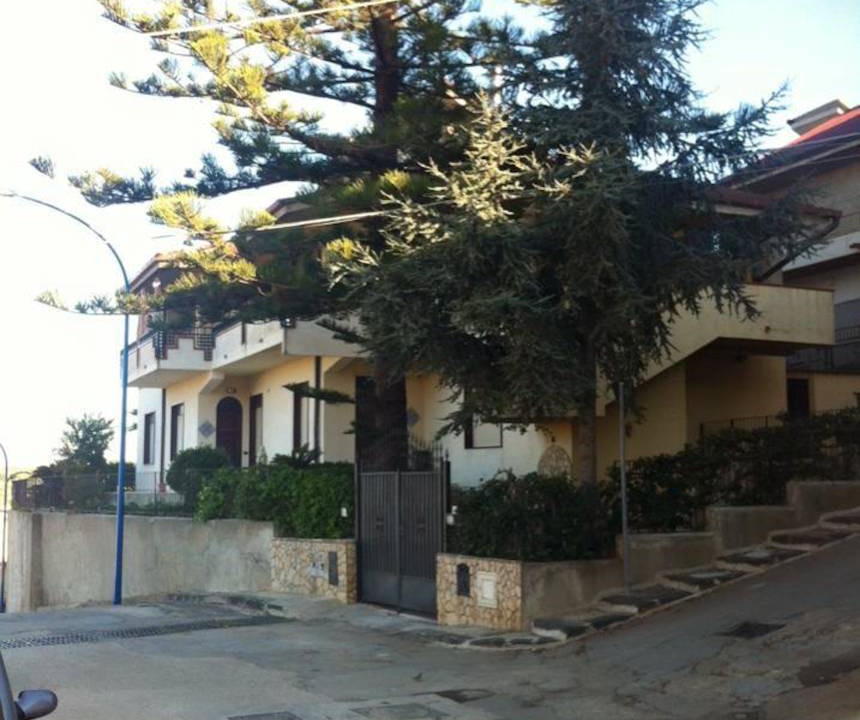 Photo of Buildings in Ribera