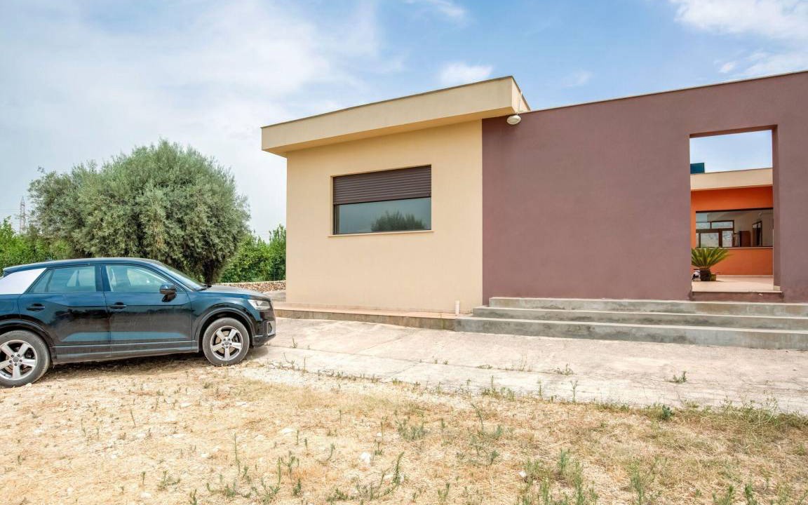 Photo of Buildings in Solarino