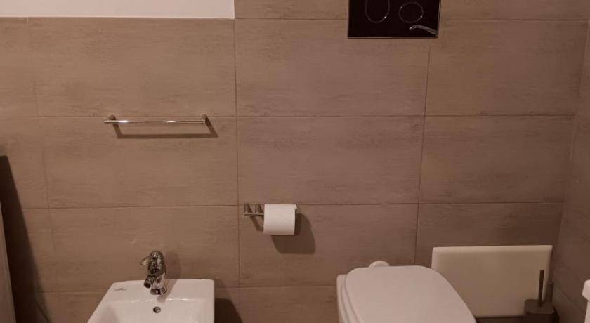 Photo of Bathroom in Palazzolo Acreide Historic Centre