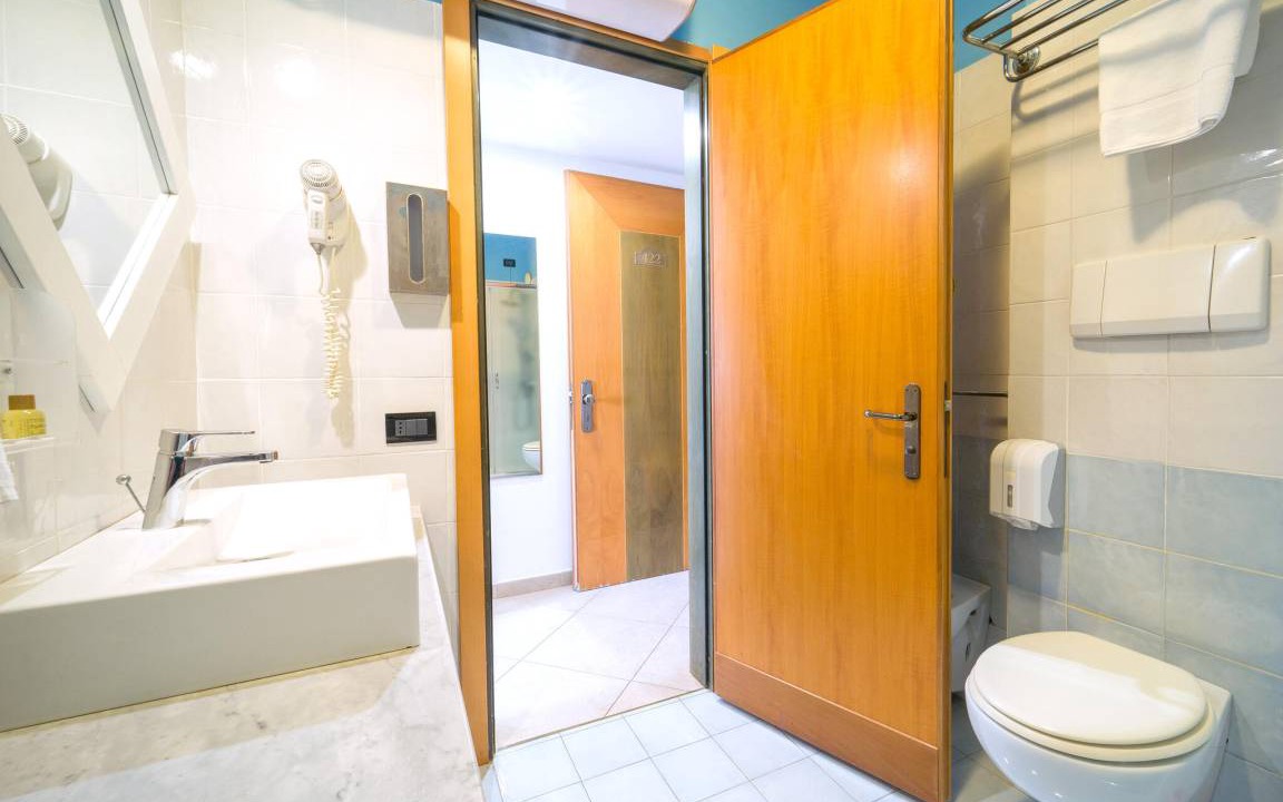 Photo of Bathroom in Addaura