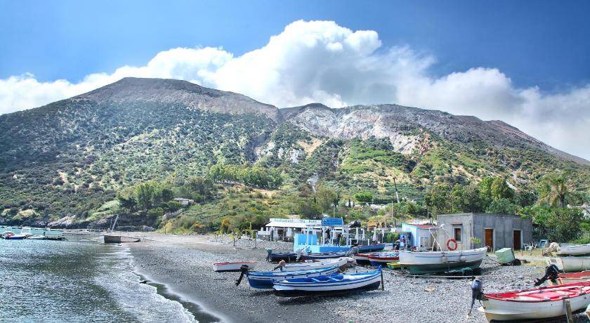 Photo of Others in Vulcanello