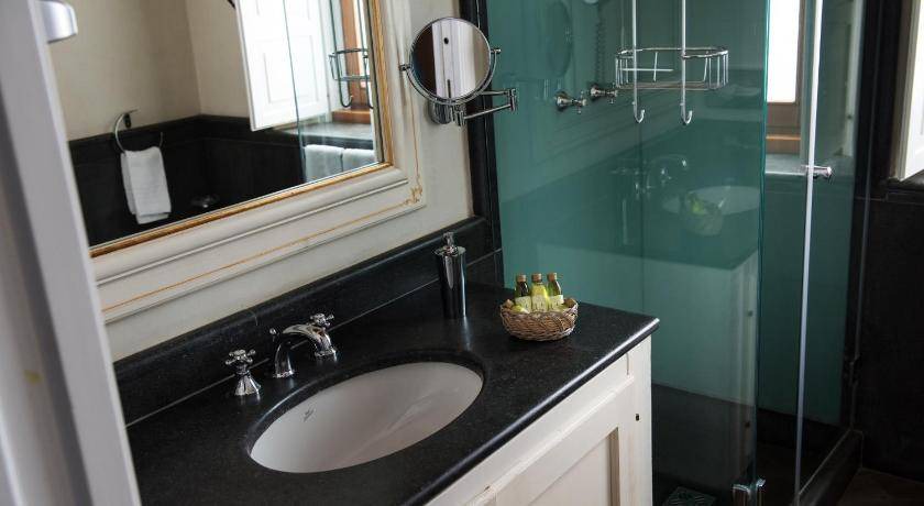 Photo of Bathroom in Chiaramonte Gulfi