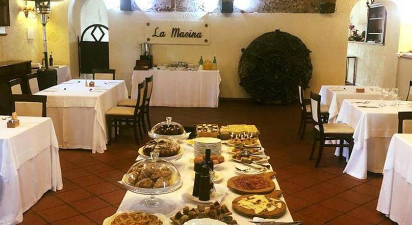 Photo of Kitchen in Mitogio