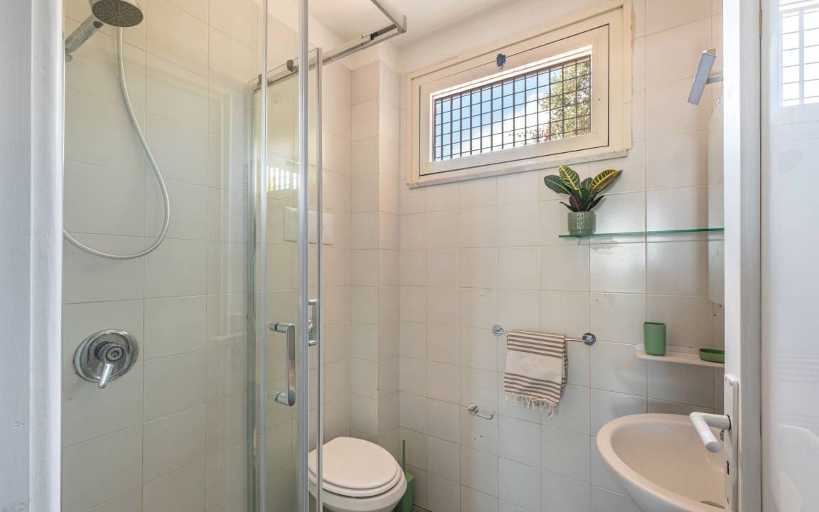 Photo of Bathroom in Mondello