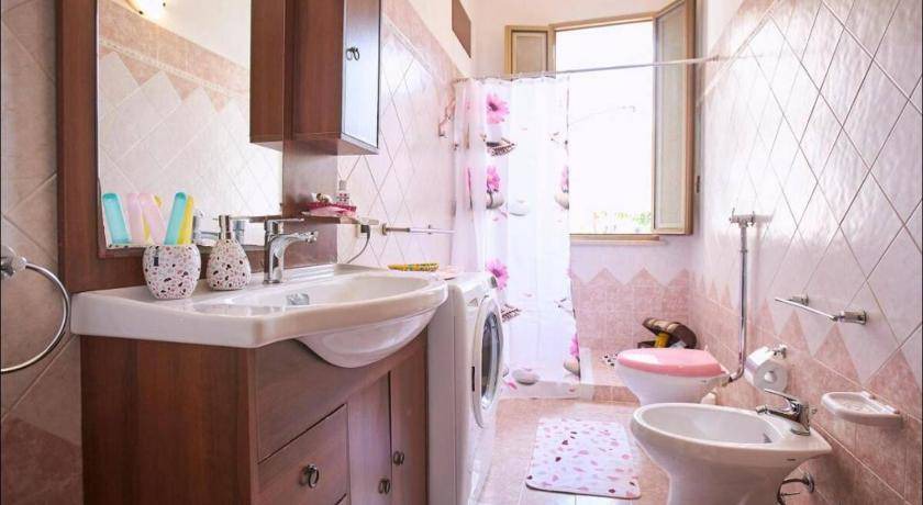 Photo of Bathroom in Marsala
