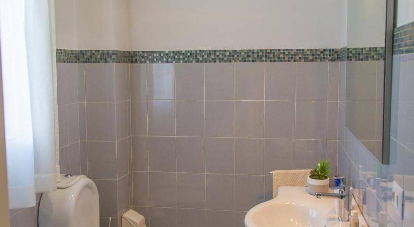 Photo of Bathroom in Arenella
