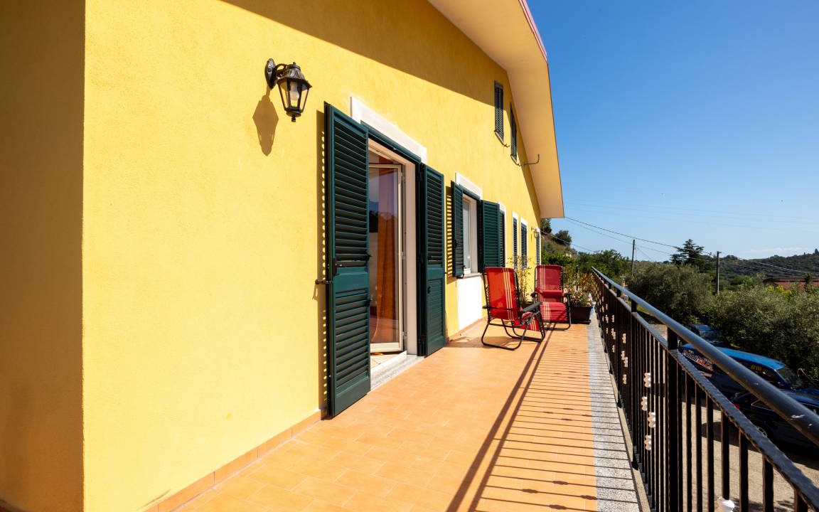 Photo of Patio Balcony in Patti