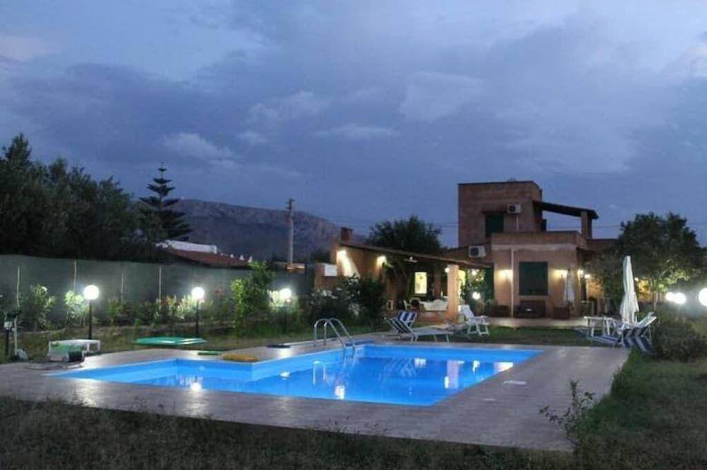 Photo of Others in Cinisi