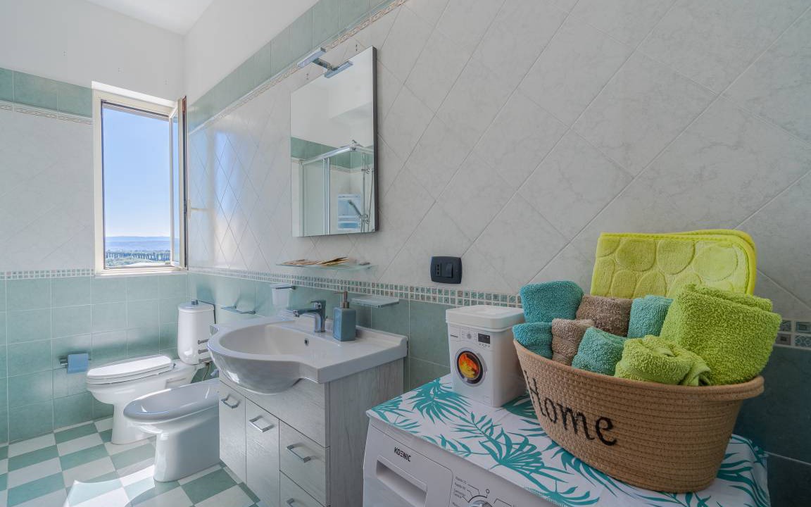 Photo of Bathroom in Floridia