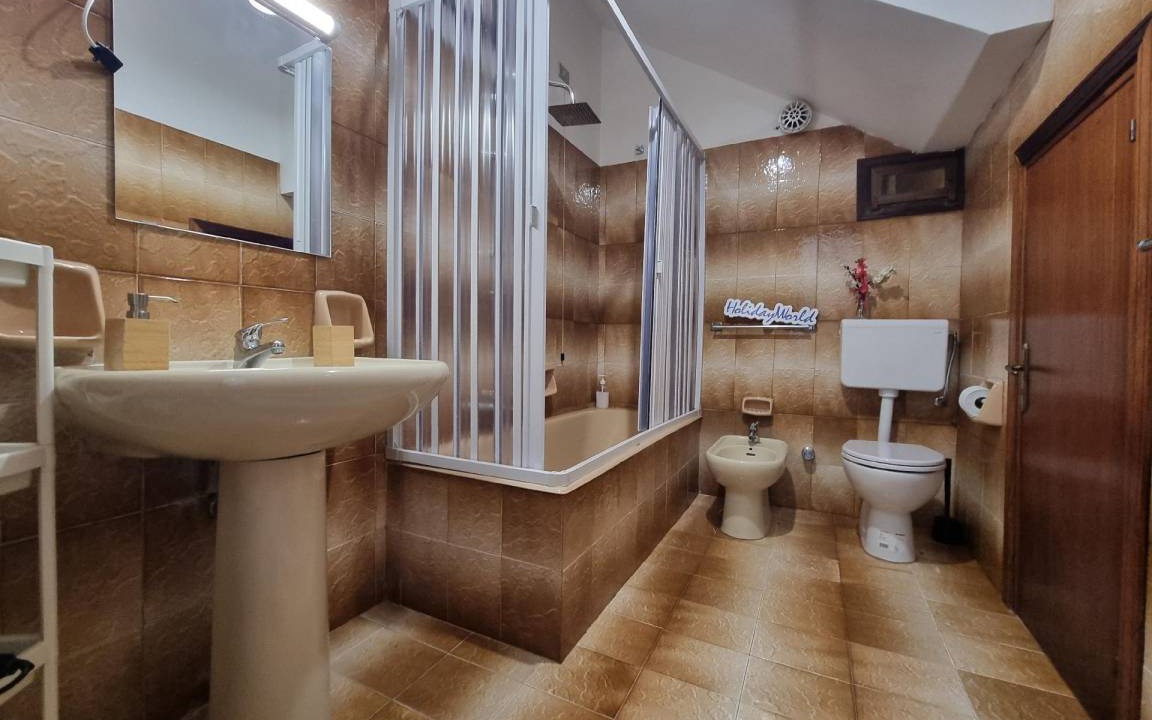 Photo of Bathroom in Gaggi