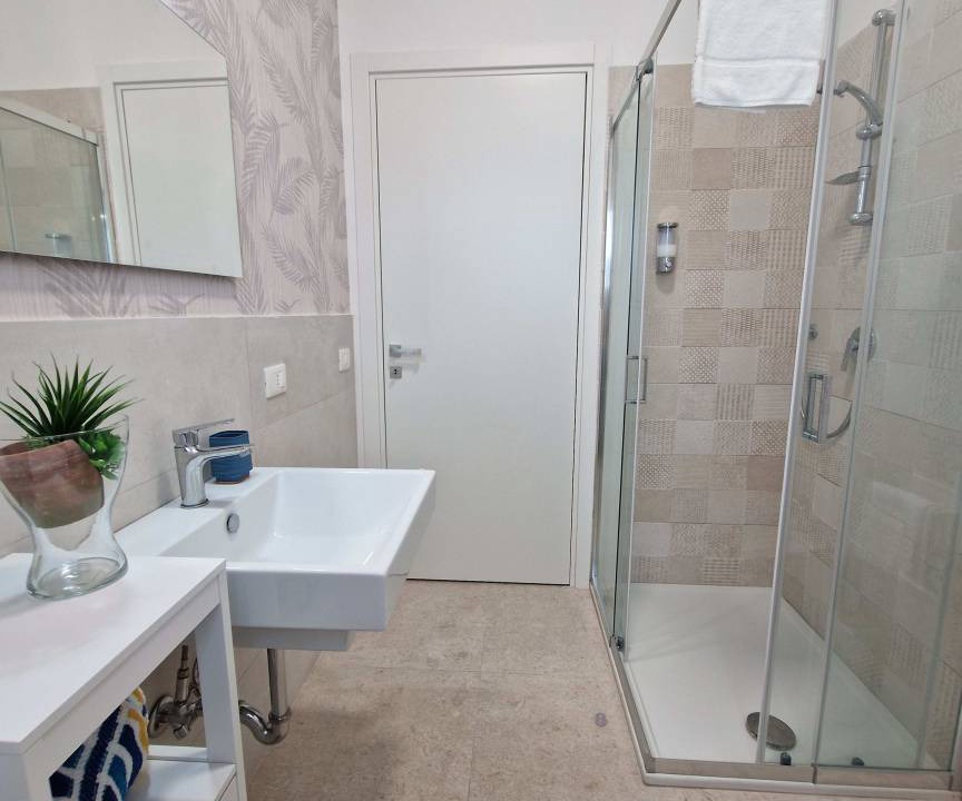 Photo of Bathroom in Brucoli