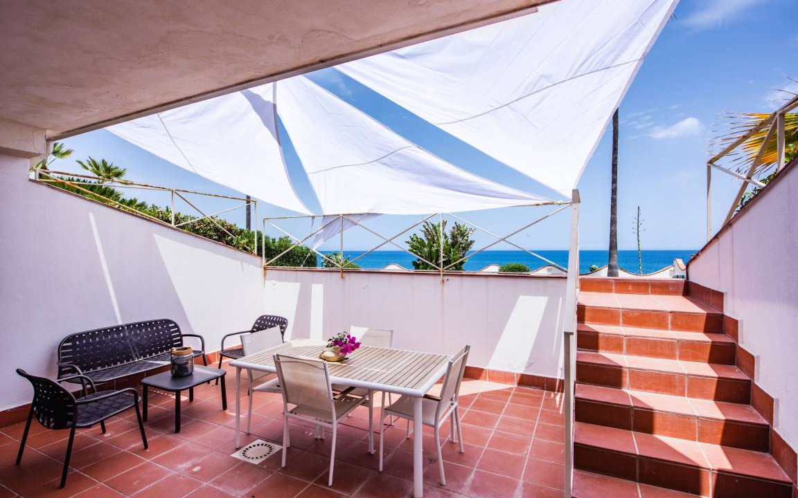 Photo of Patio Balcony in Costa Saracena-Castelluccio
