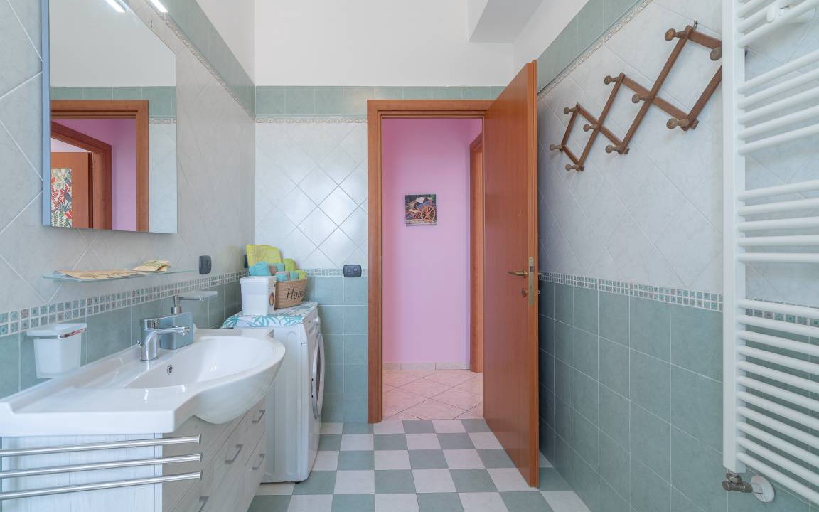 Photo of Bathroom in Floridia