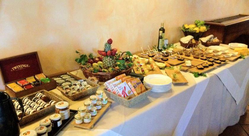 Photo of Kitchen in Mitogio