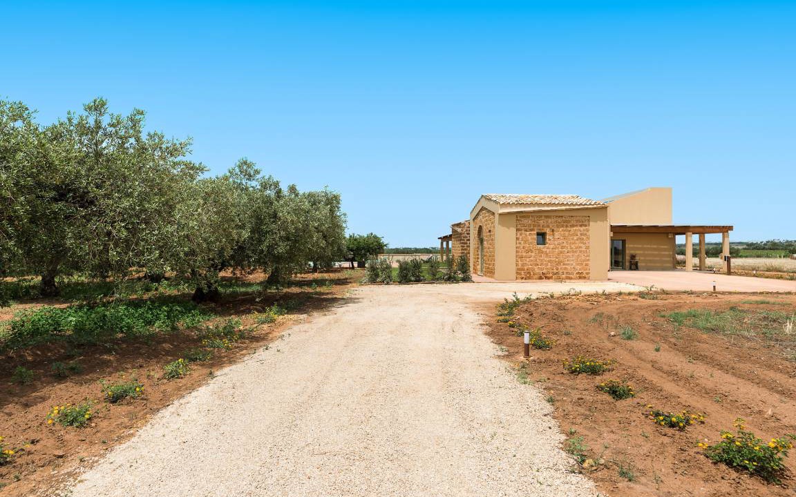 Photo of Buildings in Menfi