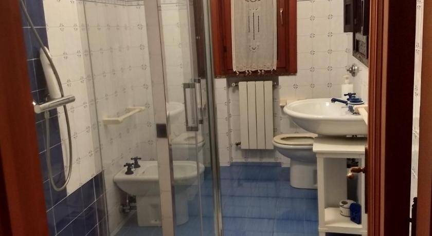 Photo of Bathroom in Capo Peloro