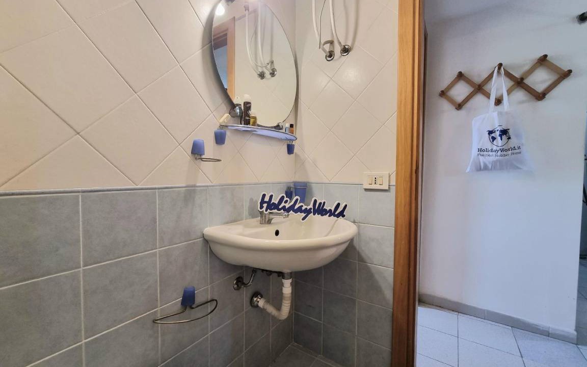 Photo of Bathroom in Contrada Pistavecchia 2