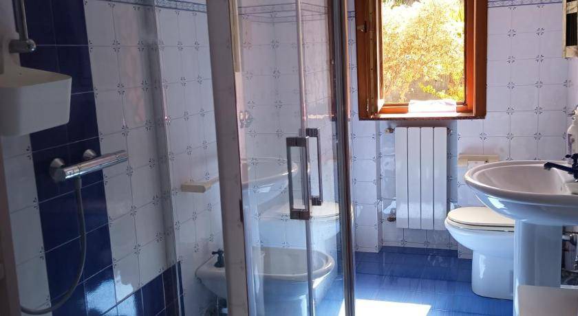 Photo of Bathroom in Capo Peloro