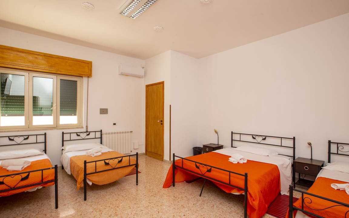 Photo of Bedroom in San Marco d'Alunzio