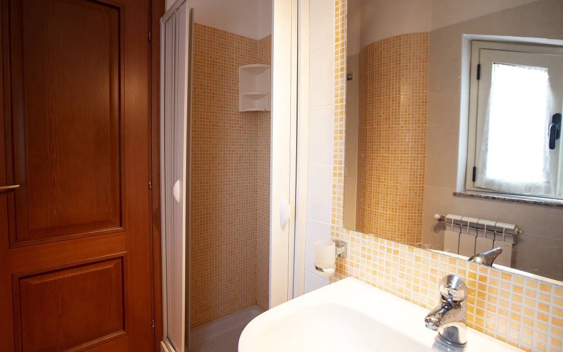 Photo of Bathroom in Brolo