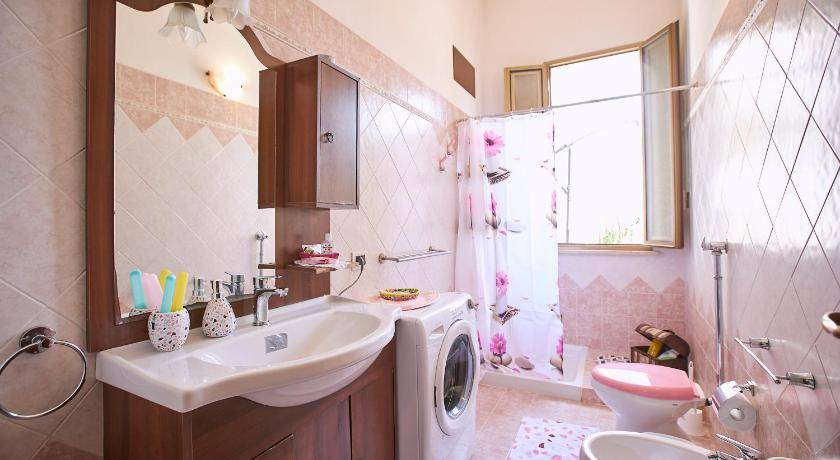 Photo of Bathroom in Marsala