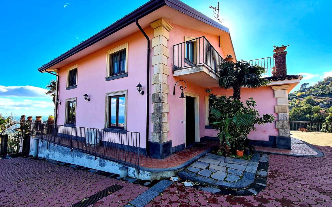 Photo of Buildings in Giarre