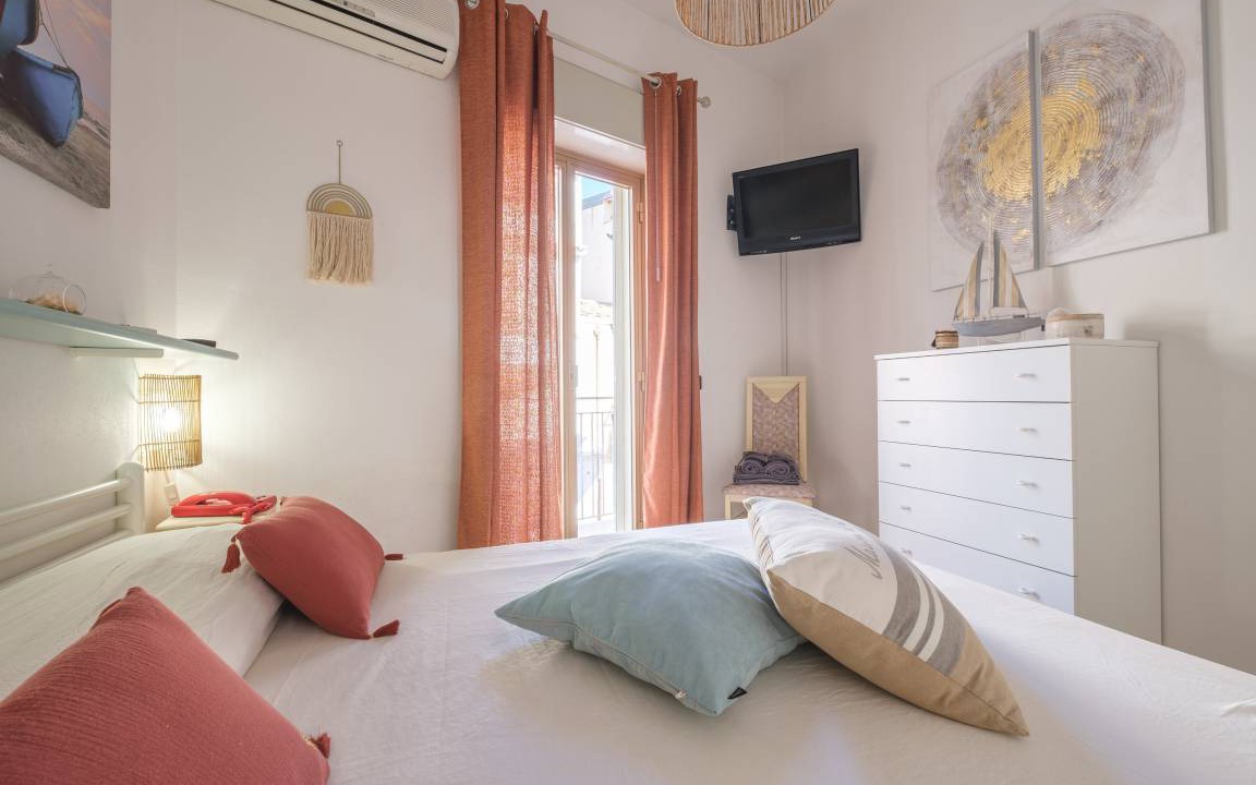 Photo of Bedroom in Oliveri