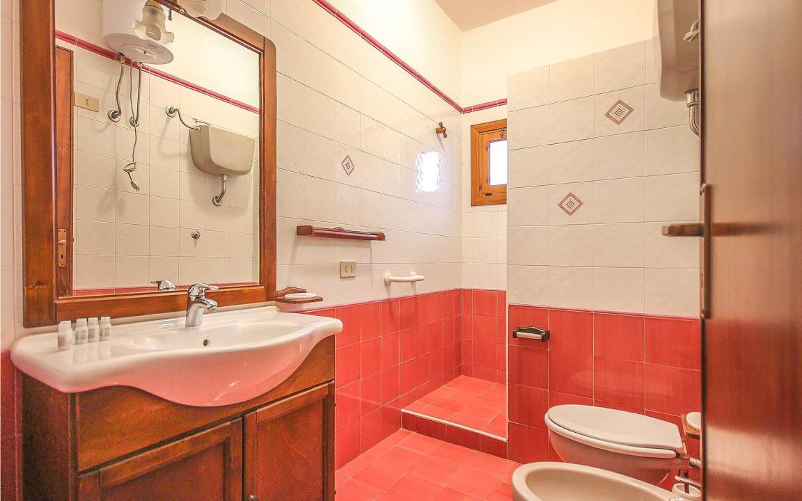 Photo of Bathroom in Macari
