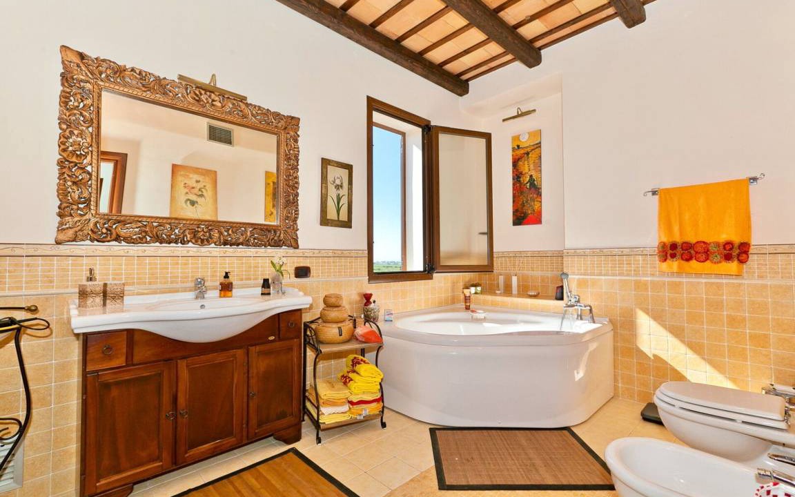 Photo of Bathroom in Castelvetrano