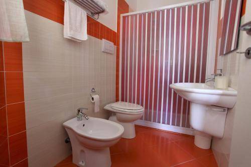 Photo of Bathroom in Santo Stefano di Camastra