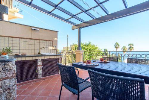 Photo of Patio Balcony in Mazzaro