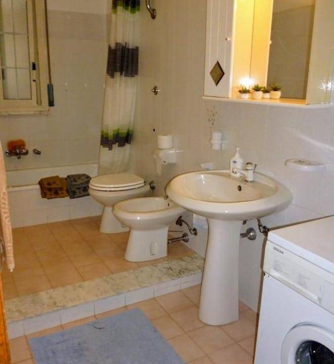 Photo of Bathroom in Trabia