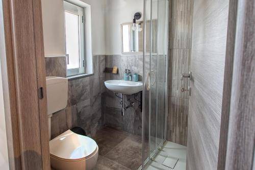 Photo of Bathroom in Favara