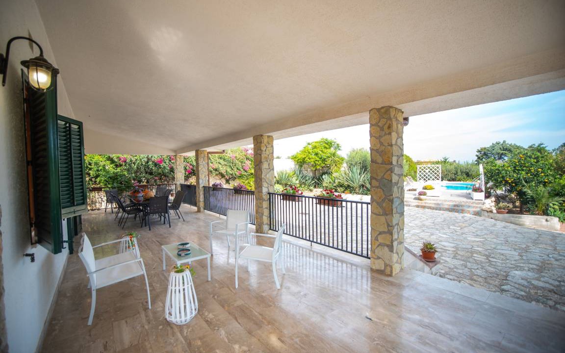 Photo of Patio Balcony in Scopello