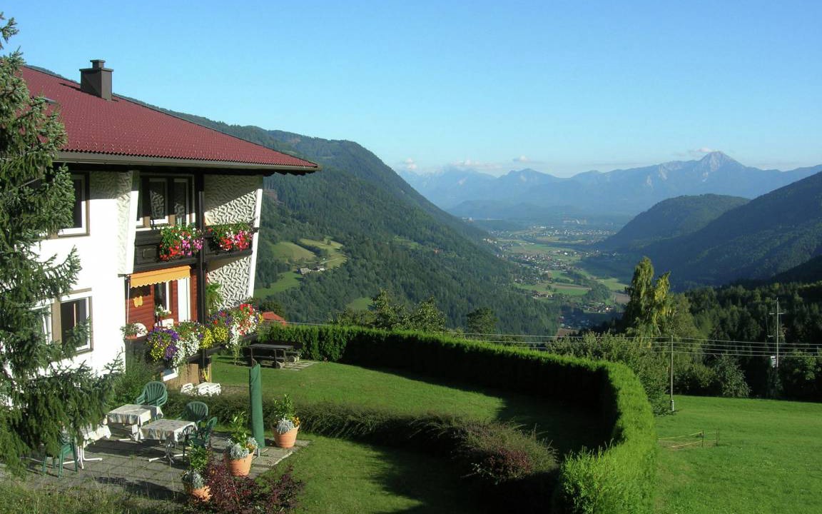 Photo of Buildings in Verditz